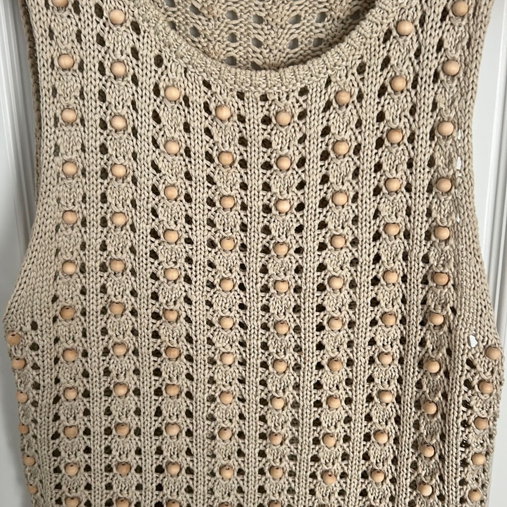 Alice and Olivia Reva top with wooden beads - Picture 5 of 11